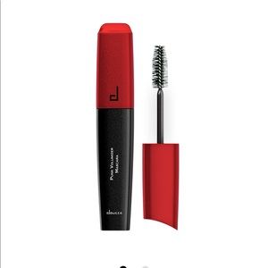 Doucce punk volumizer mascara